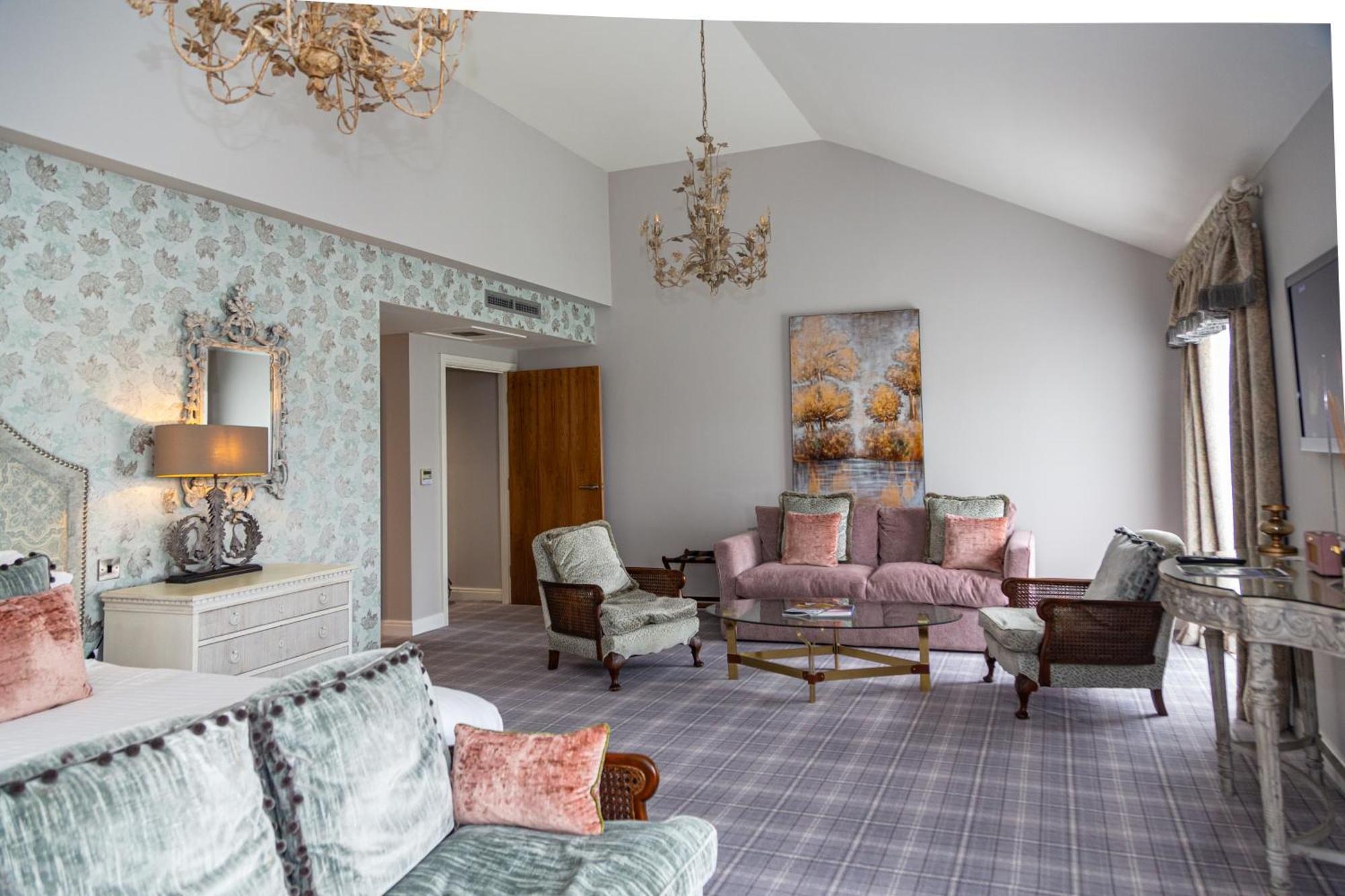 Peak Edge Hotel Честерфилд Экстерьер фото